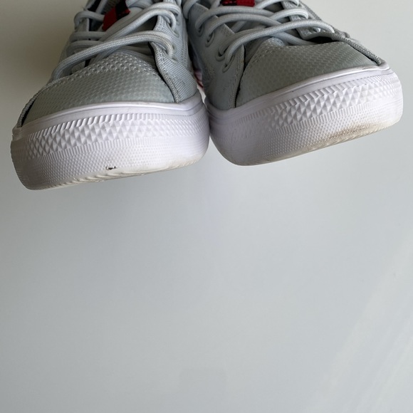 Converse - Picture 7 of 15